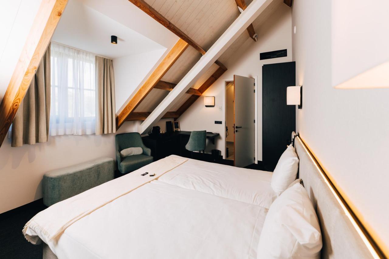 Factory Hotel Беверен Екстер'єр фото